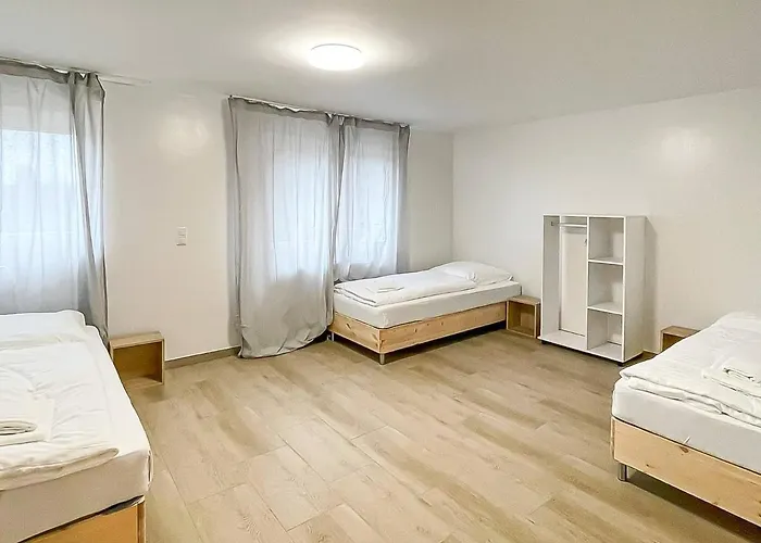 T&k - - 3-6 דירה