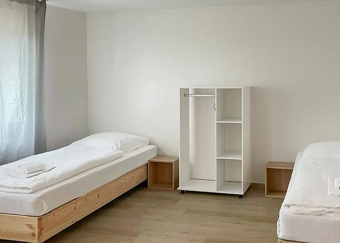 T&k - - 3-6 דירה *