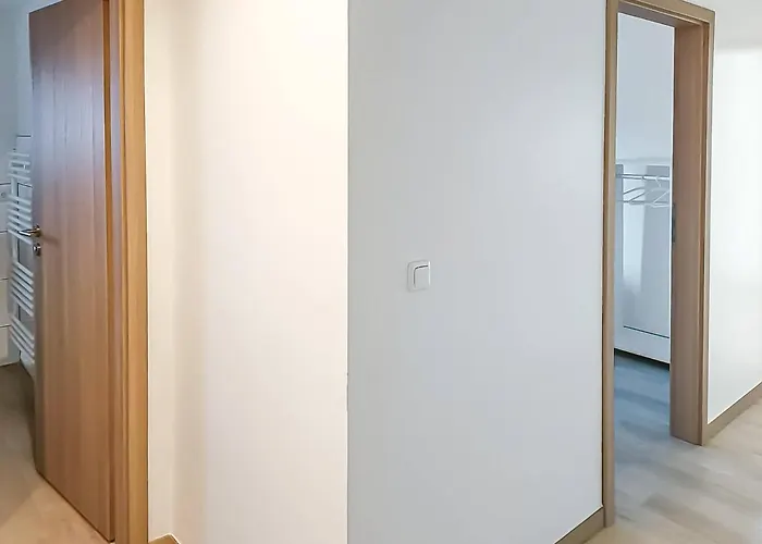 דירה T&k - - 3-6 *