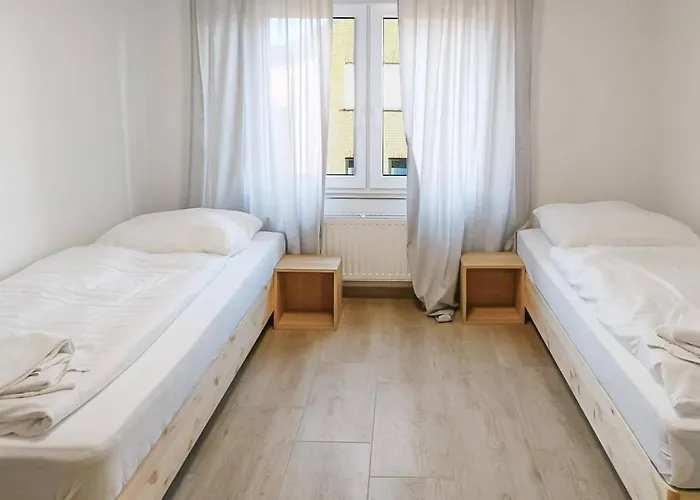 T&k - - 3-6 דירה *