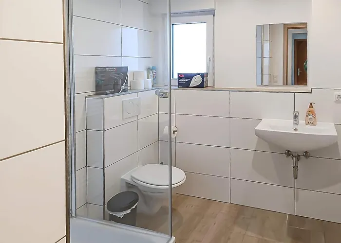 T&k - - 3-6 דירה