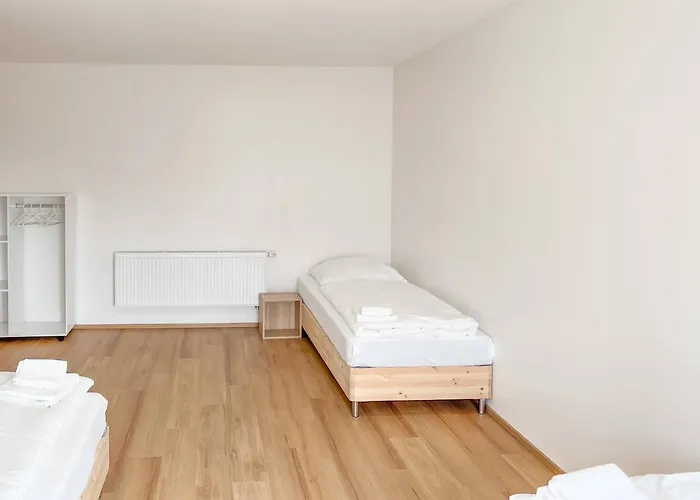 T&k - - 3-6 דירה *