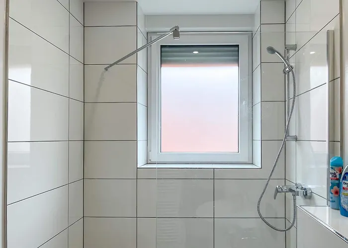 T&k - - 3-6 דירה Wegberg